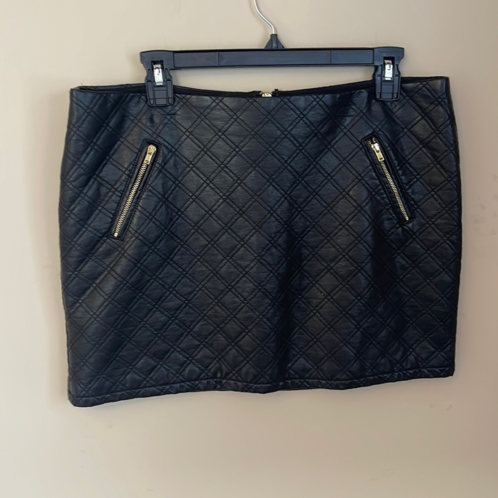 Leather skirt